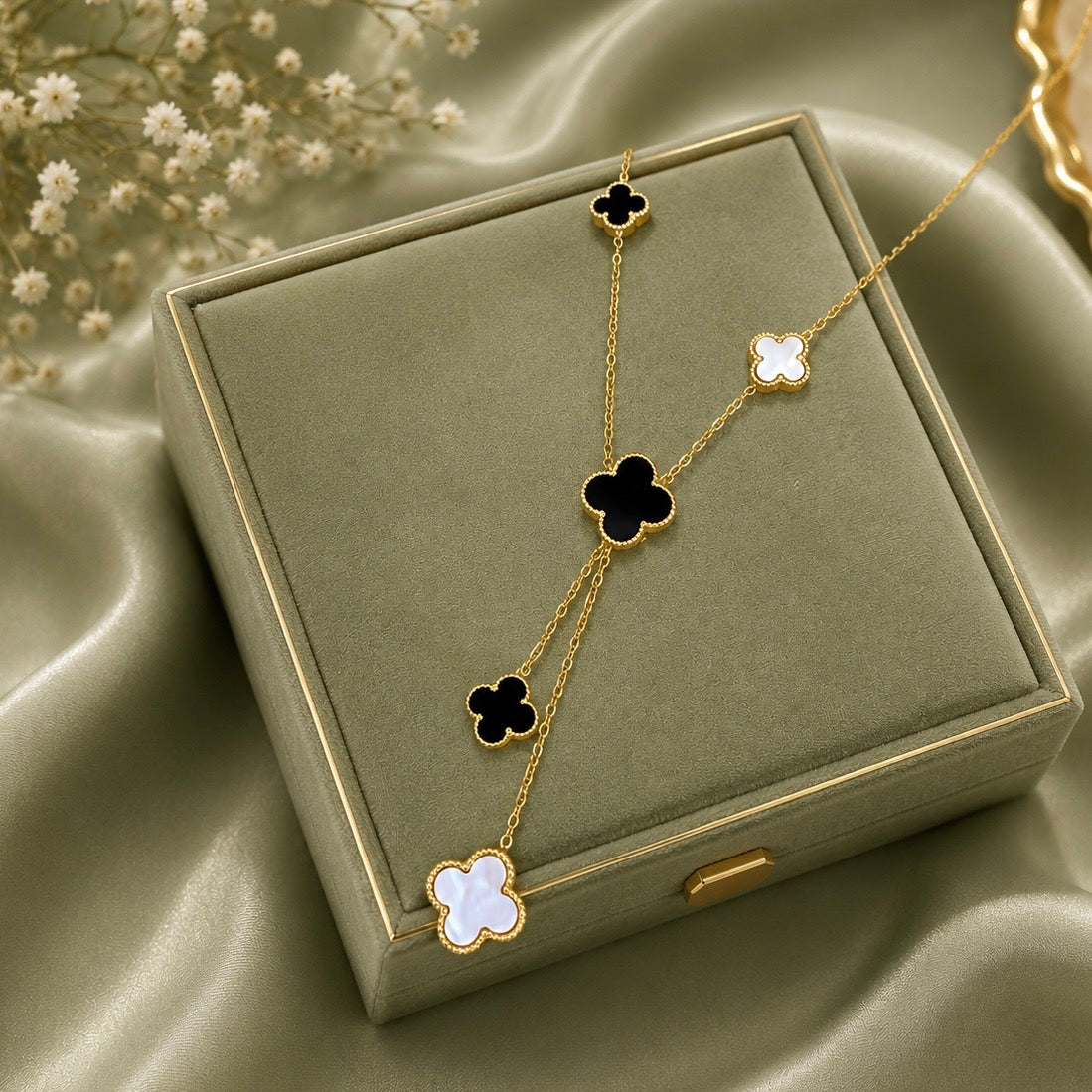 Éclipse Necklace