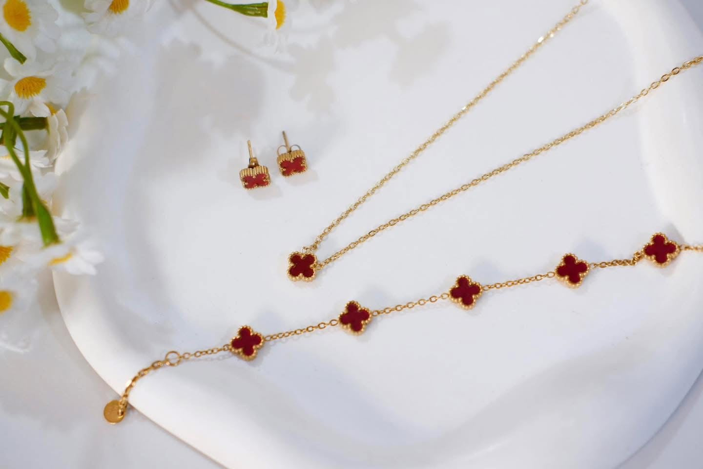 Clover Collection Set