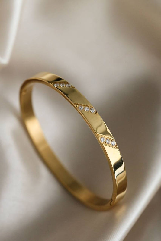 Valenne Bangle