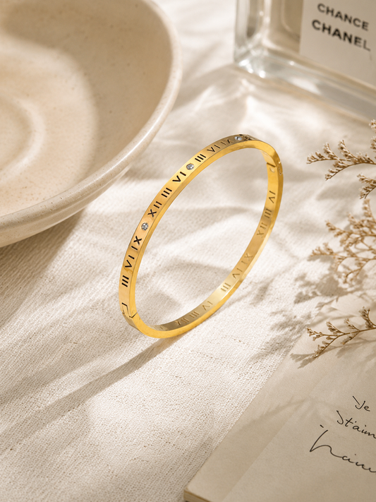 Eterna Bangle