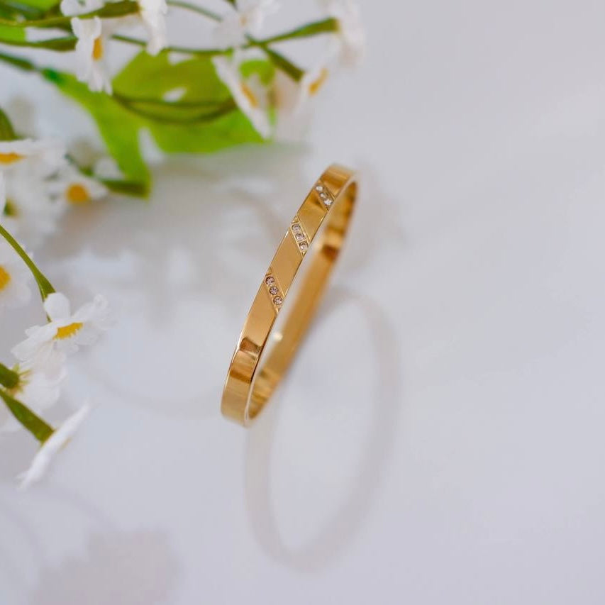 Valenne Bangle