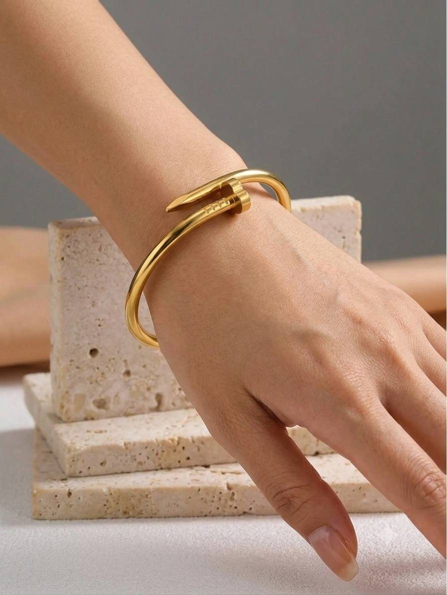Avenza Bangle